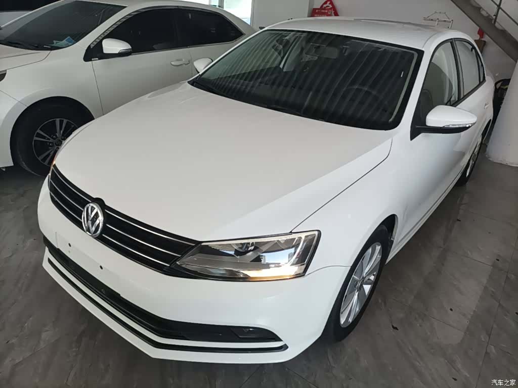 Volkswagen Sagitar, 2016 1