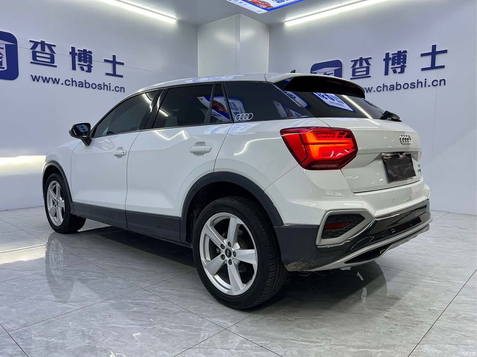 Audi Q2L, 2023 14