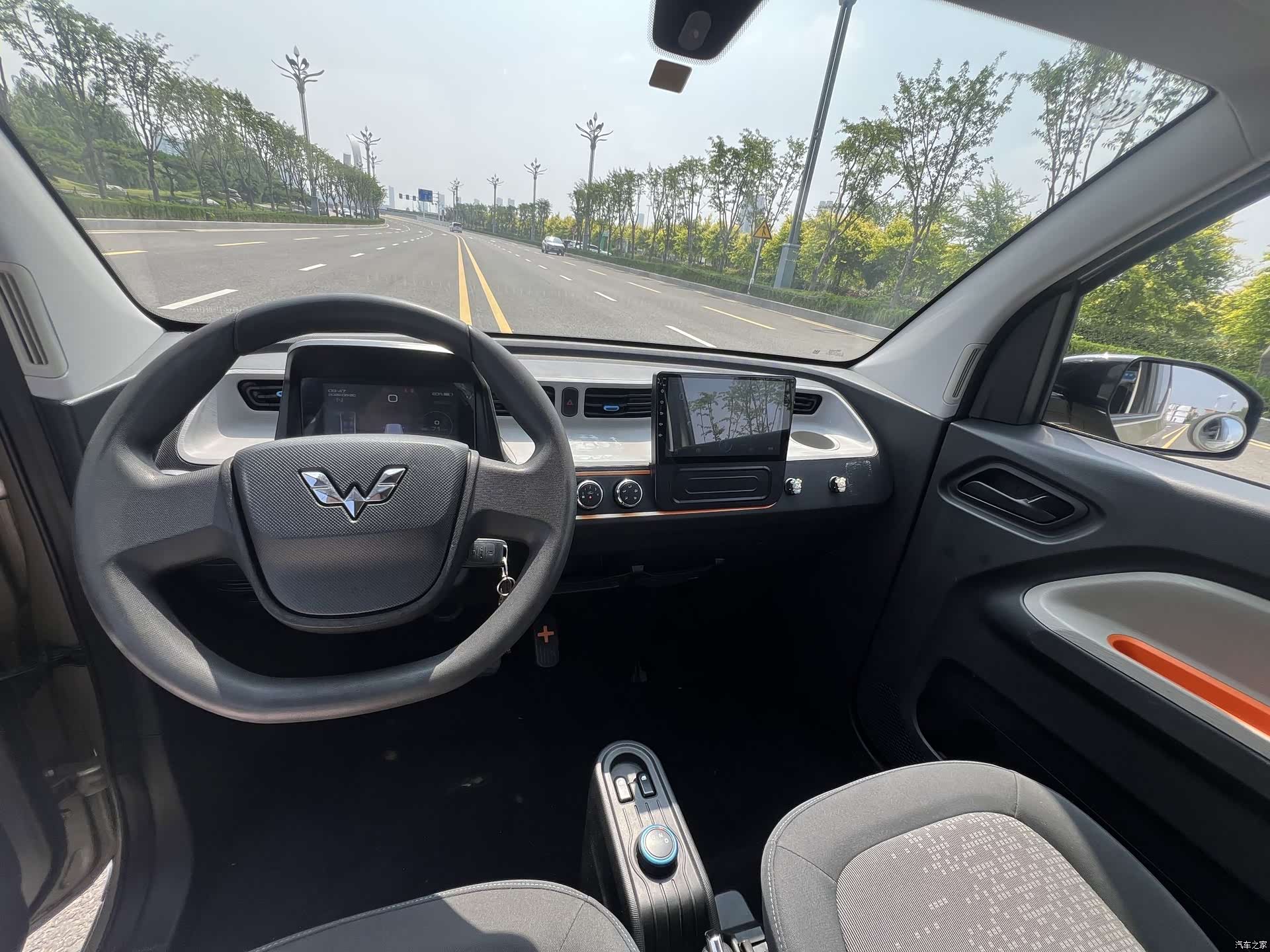 Wuling MINIEV, 2021 4