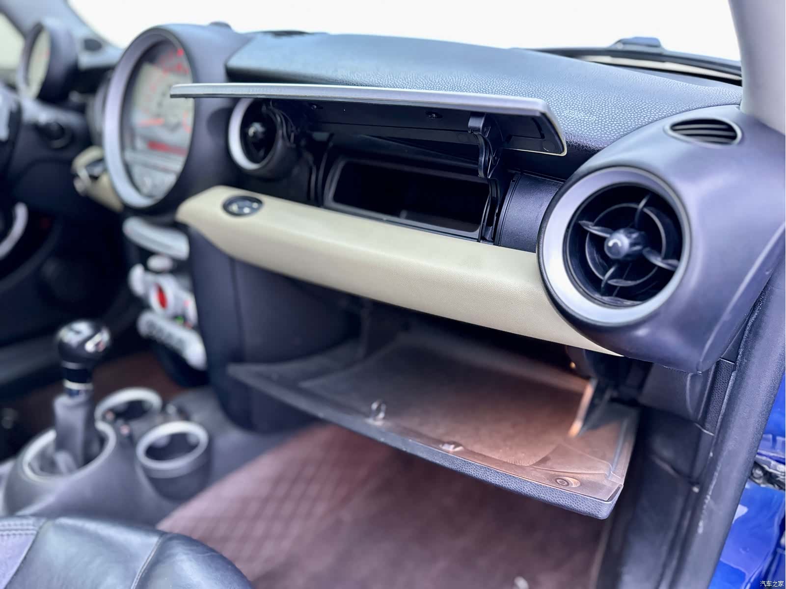 Mini Clubman, 2009 15
