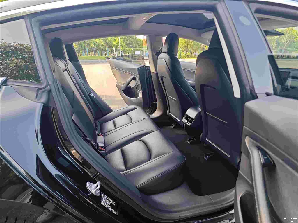 Tesla Model 3, 2020 16