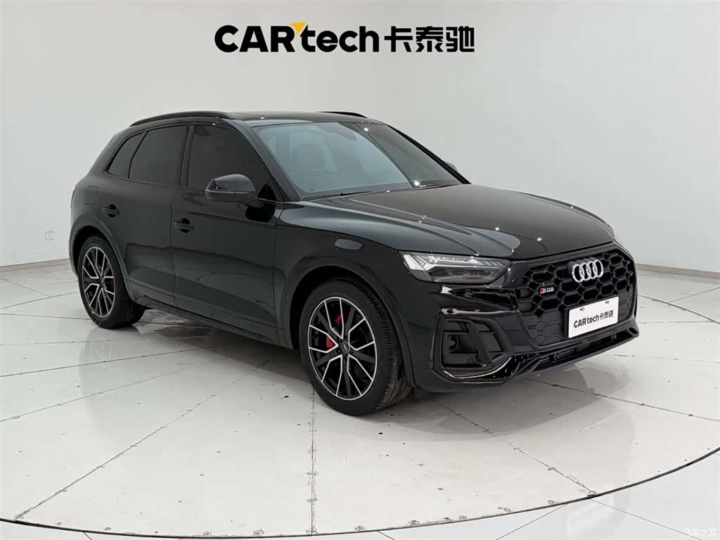 Audi Q5, 2022 4