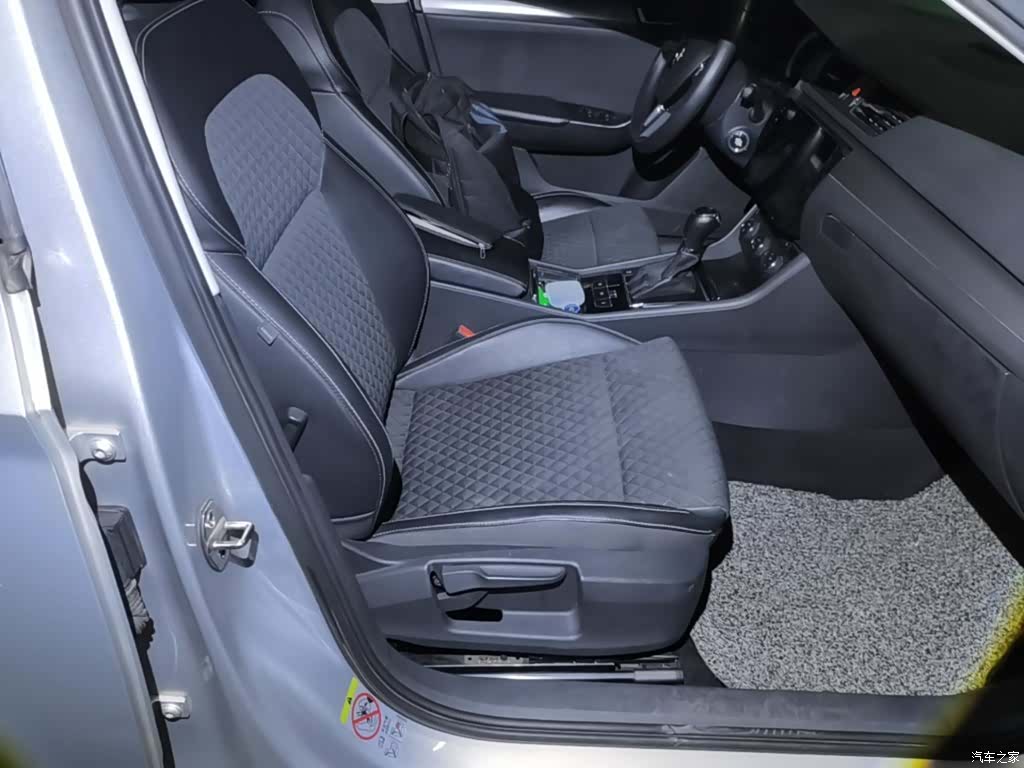 Skoda Superb, 2018 25