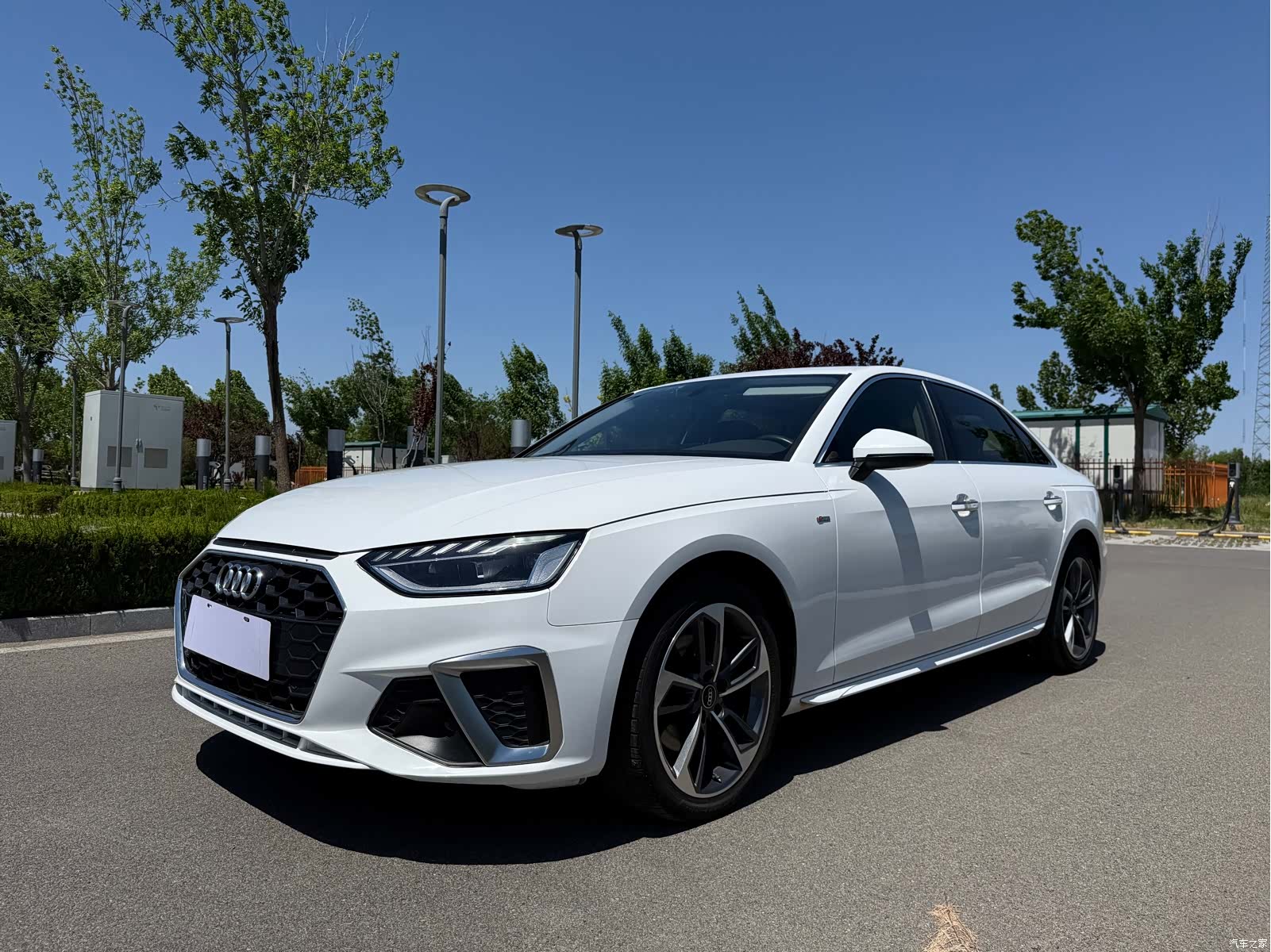 Audi A4L, 2024 1