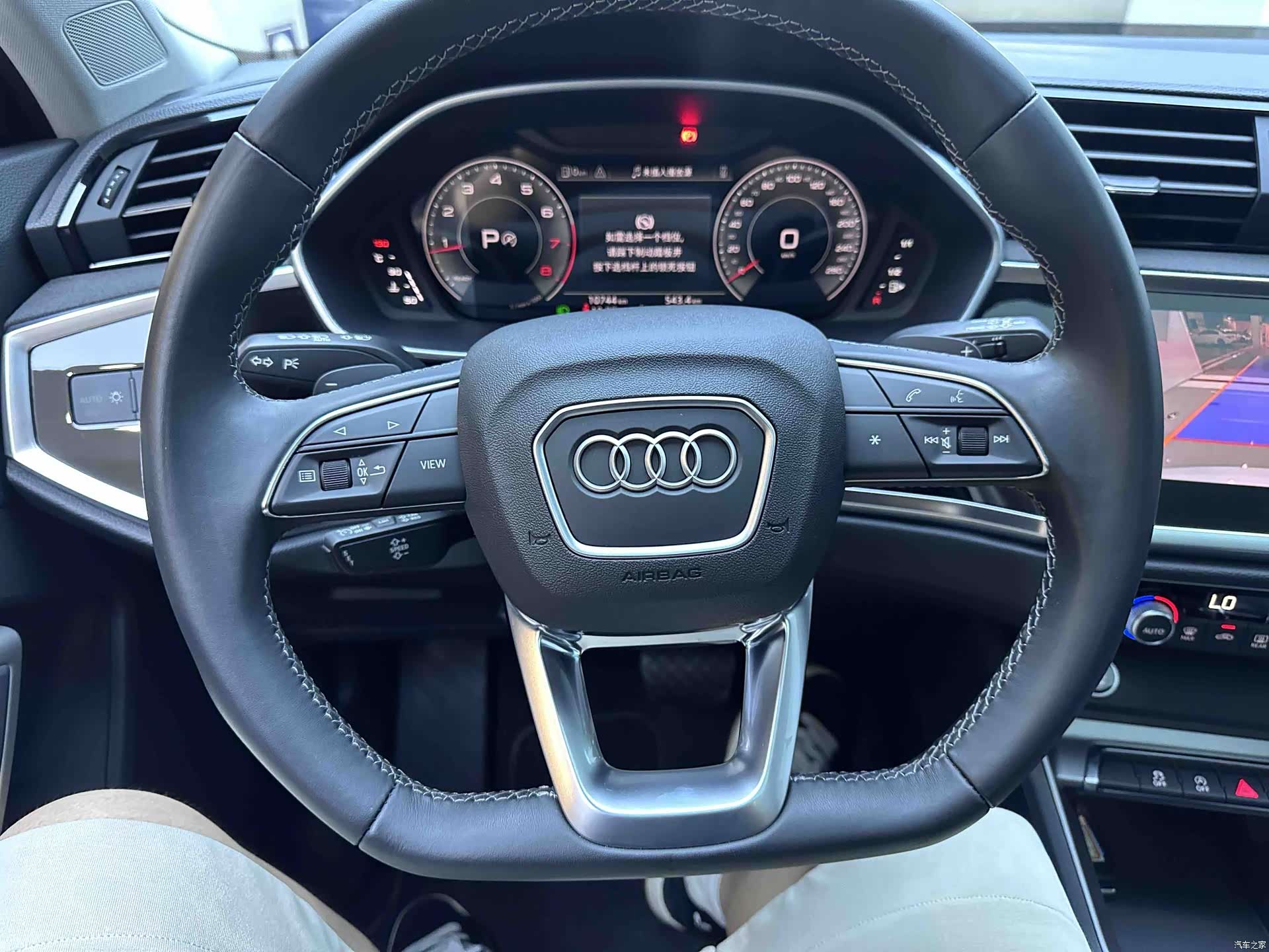 Audi Q3, 2022 12