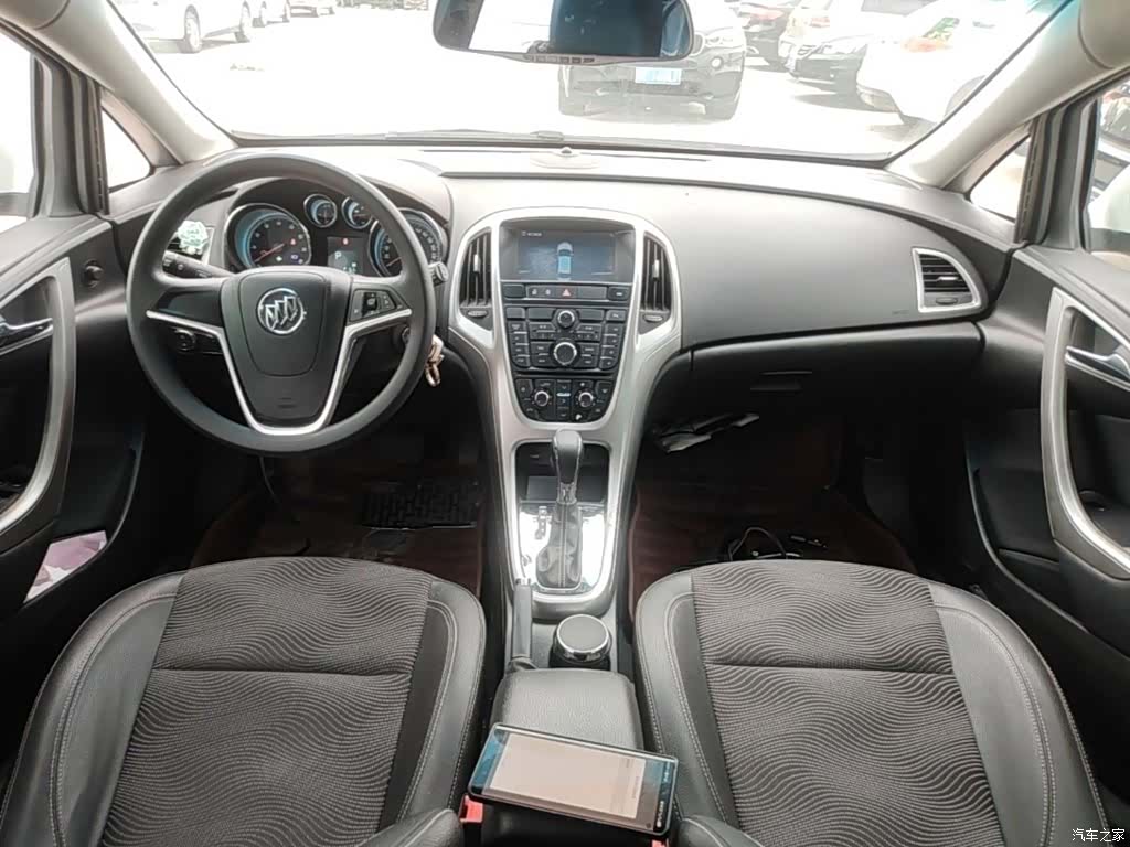 Buick XT, 2015 10