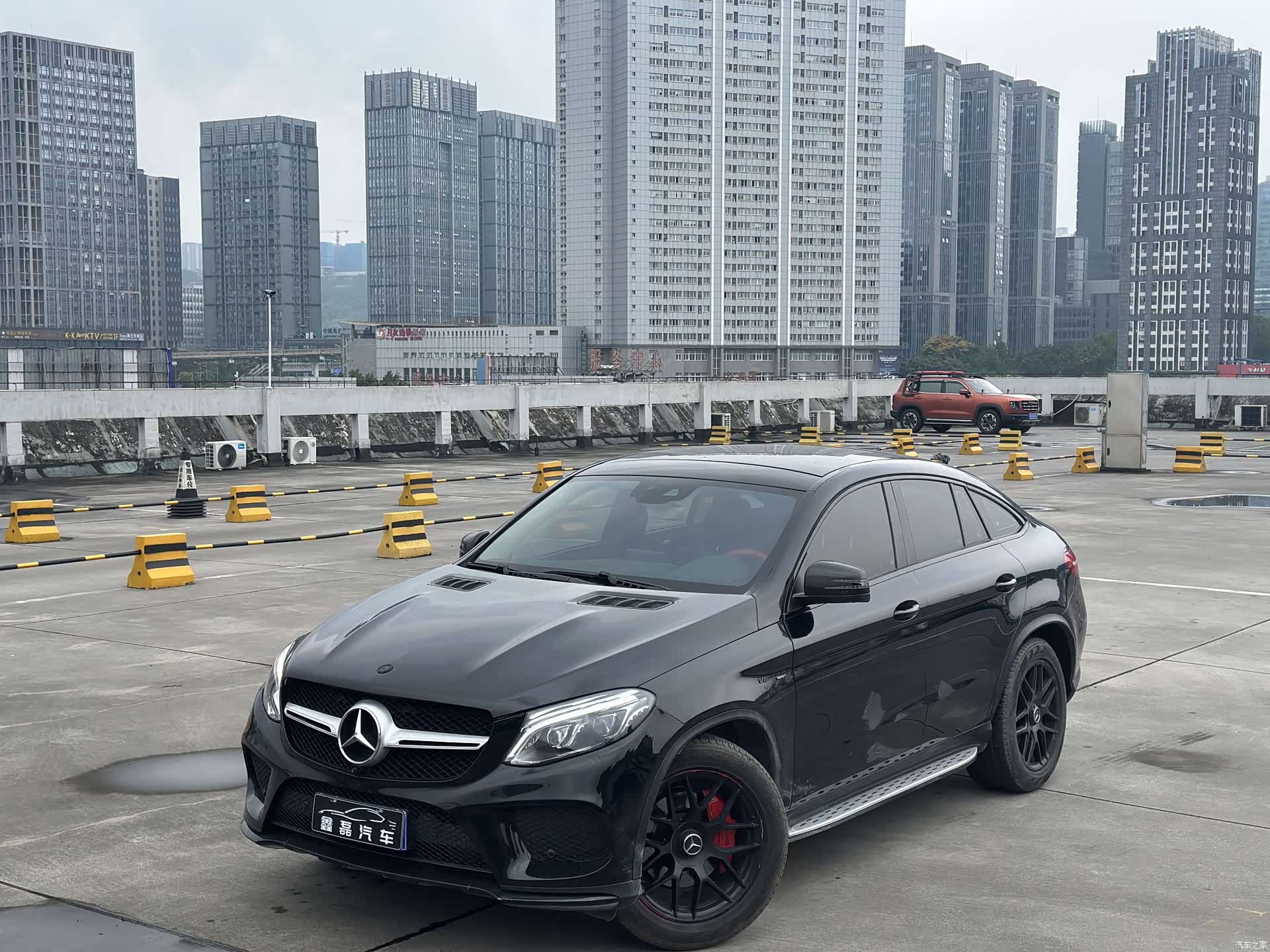 Mercedes-Benz GLE, 2016 1