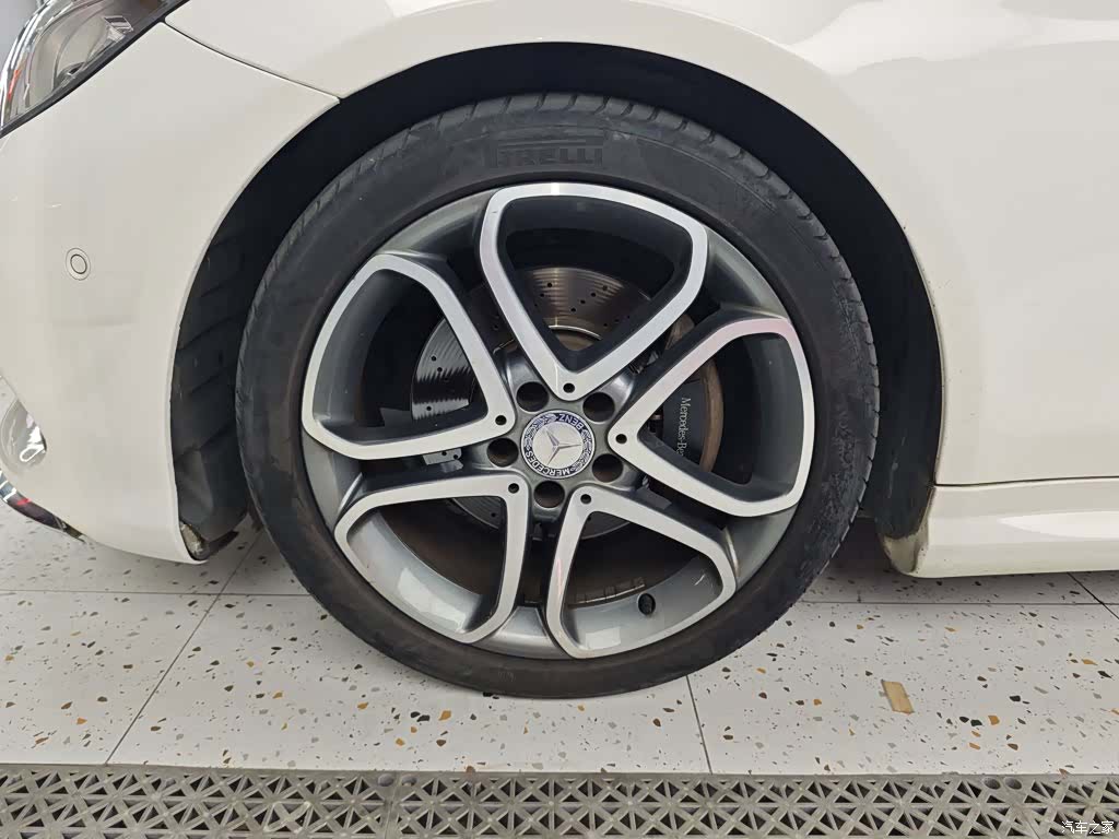 Mercedes-Benz E-Class, 2015 23