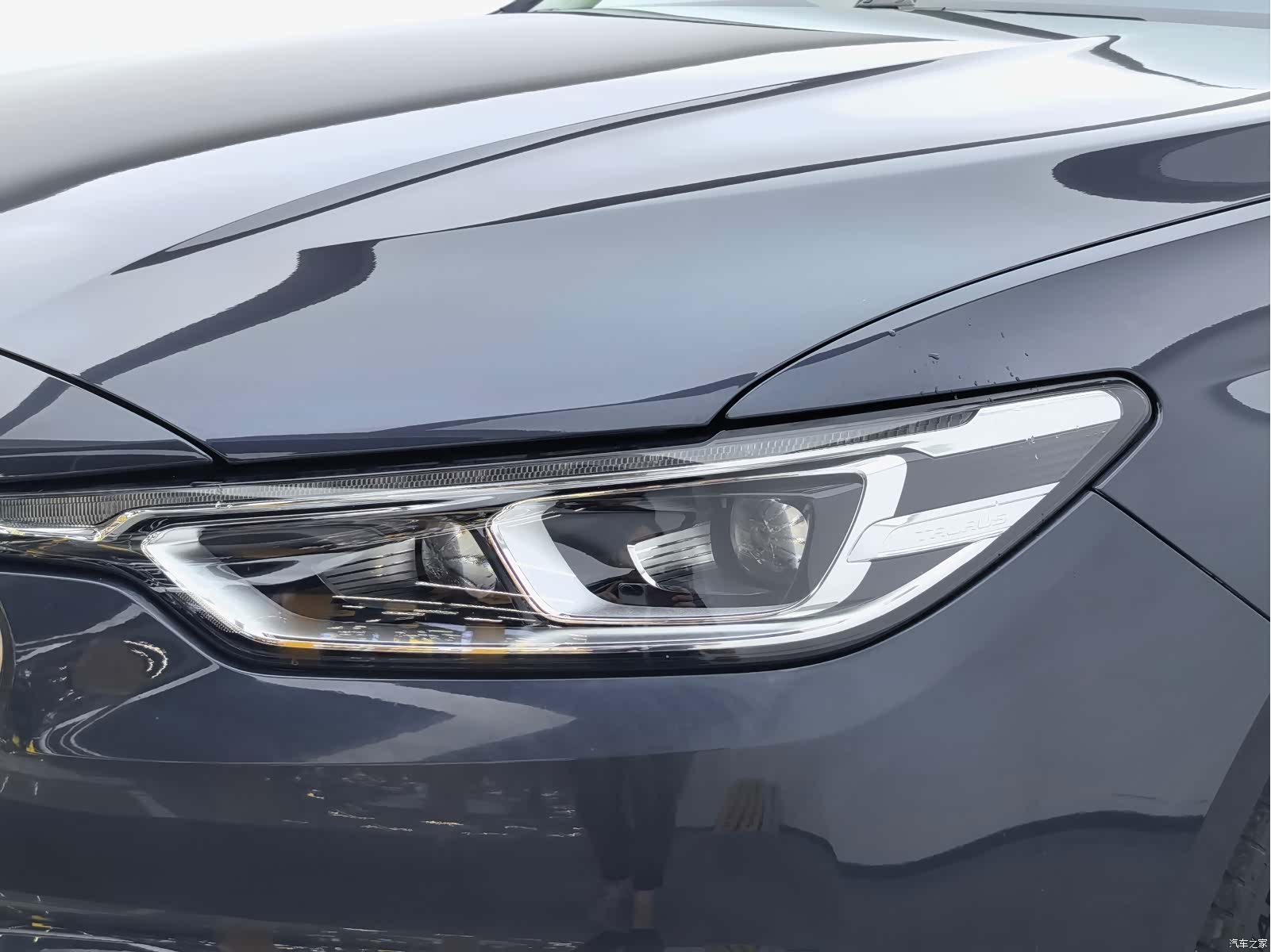 Ford Taurus, 2021 7