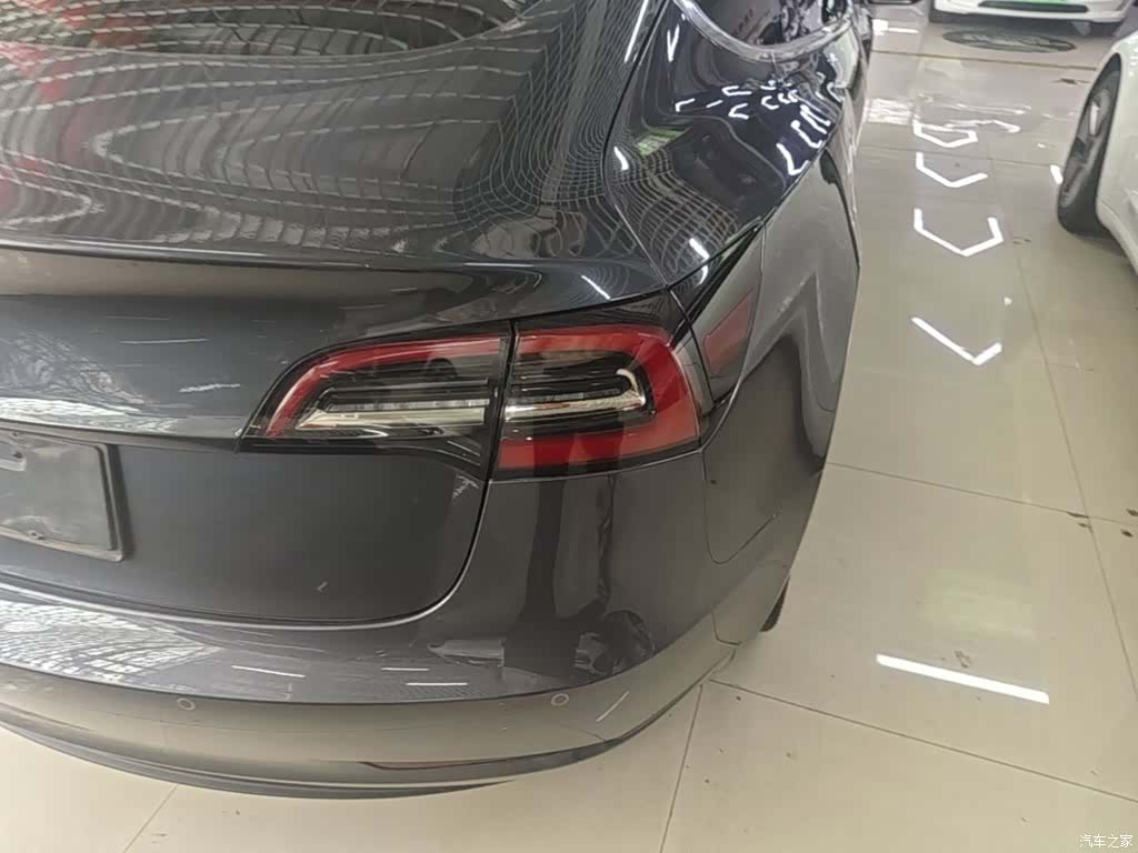 Tesla Model 3, 2019 8