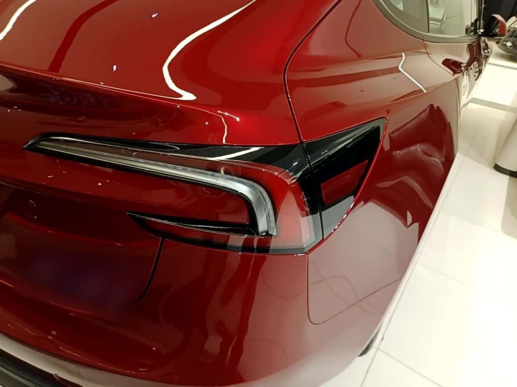 Tesla Model 3, 2026 8