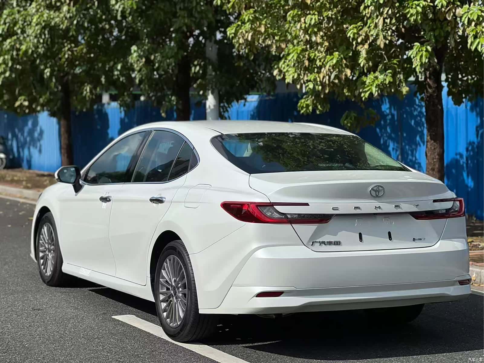 Toyota Camry, 2026 6