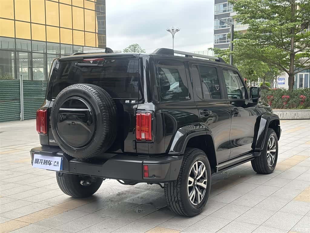 Tank 300, 2022 4