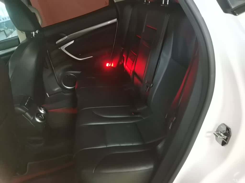 WEY VV7, 2018 17