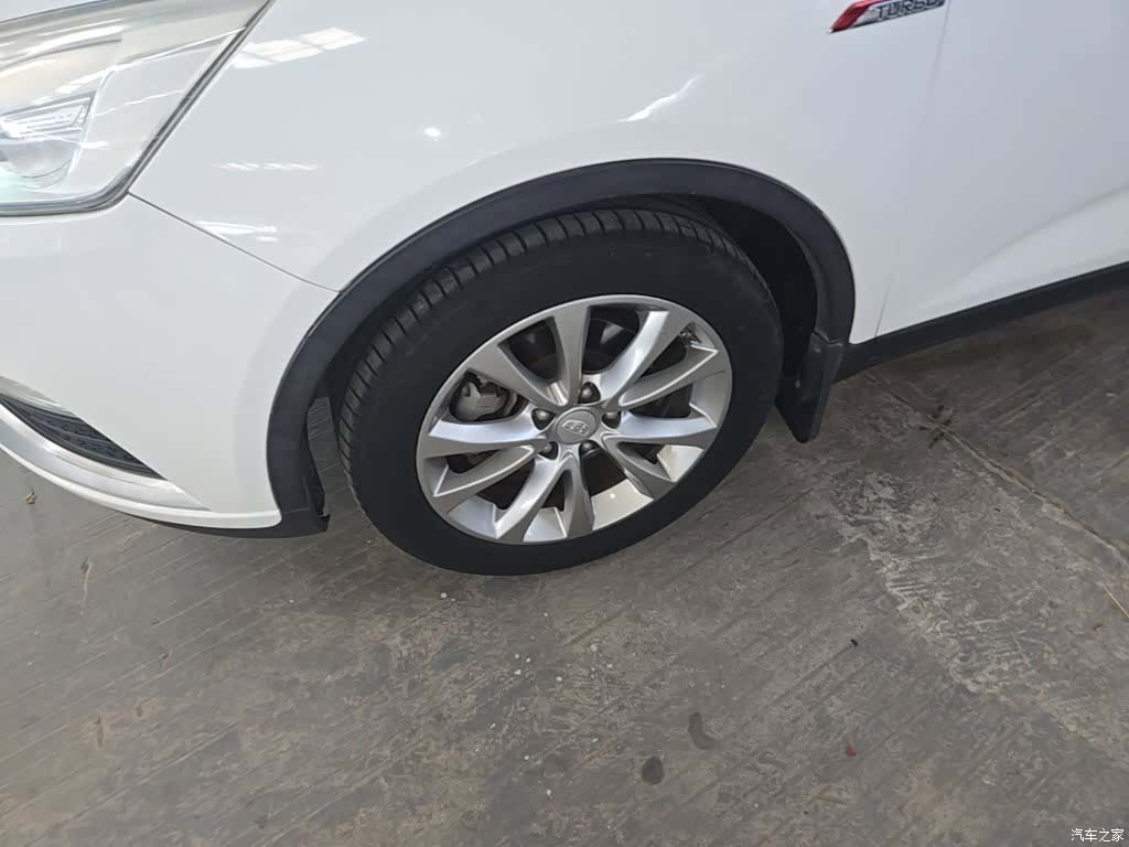Geely Emgrand, 2016 23