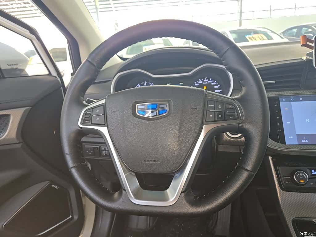 Geely Emgrand, 2016 11