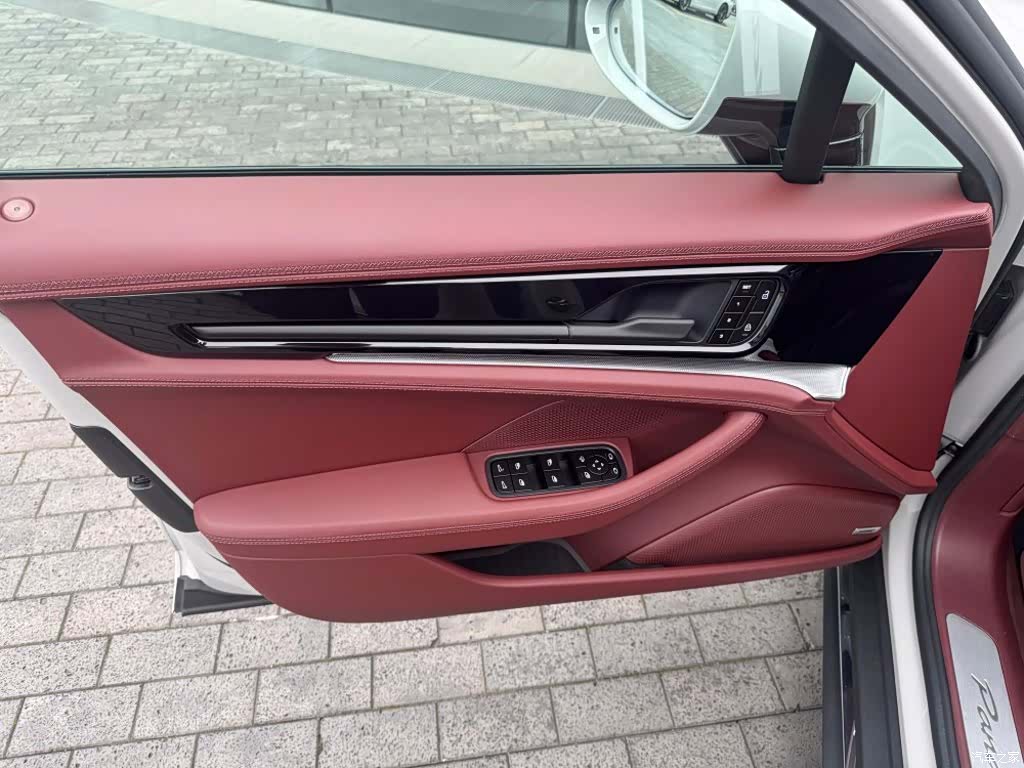 Porsche Panamera, 2025 12