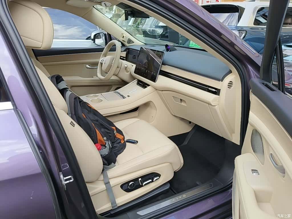 AITO M5, 2025 25
