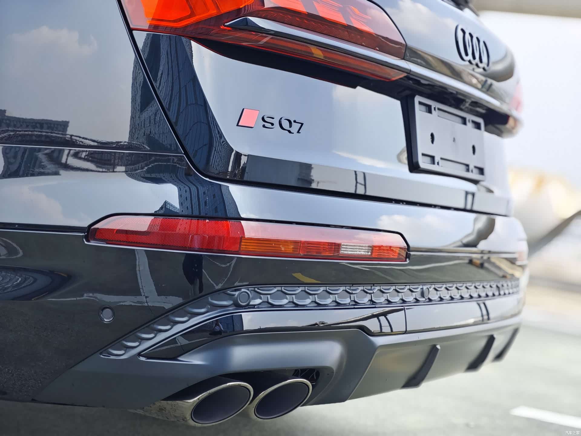 Audi Q7, 1900 все фото