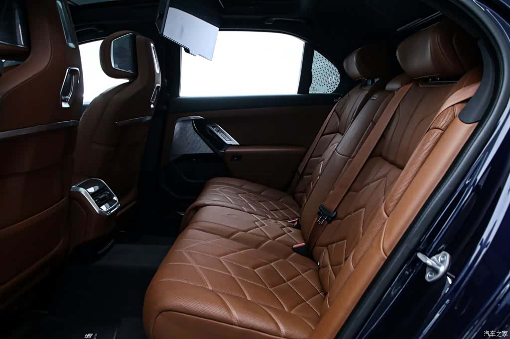 BMW 7 Series, 2023 14