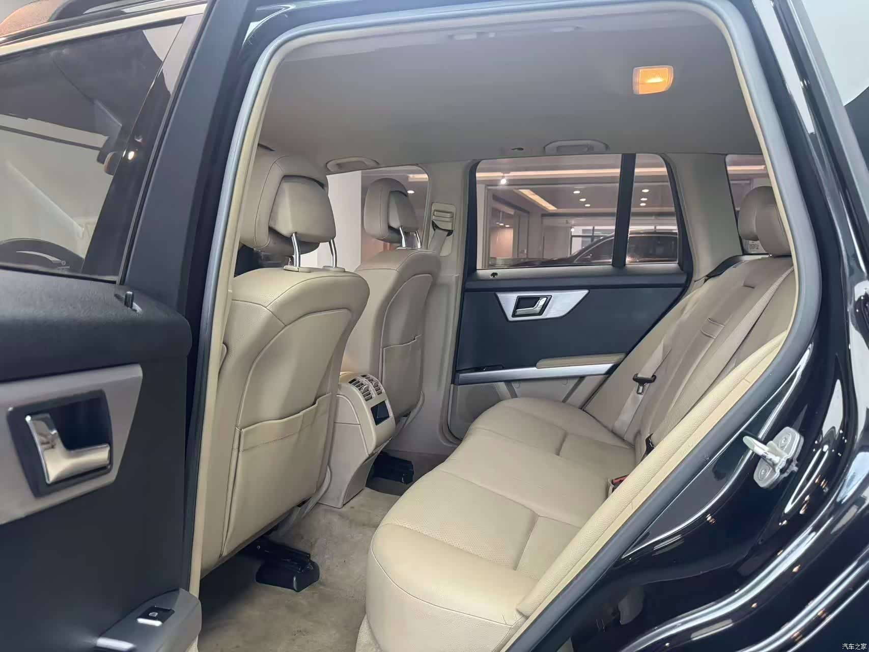 Mercedes-Benz GLK-Class, 2011 8