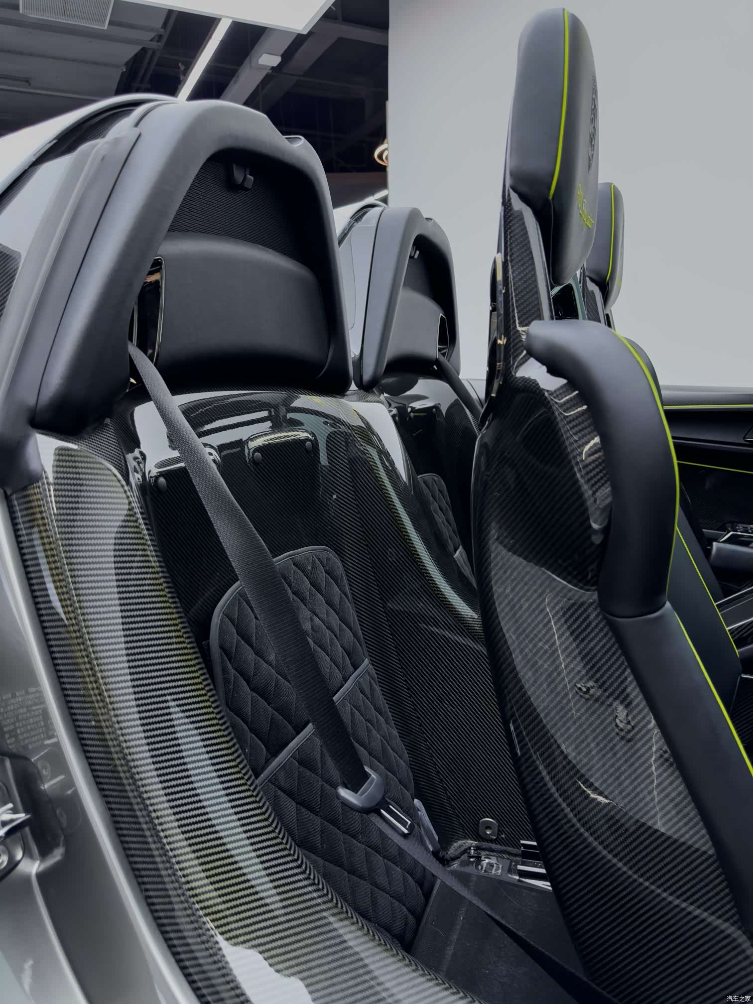 Porsche 918, 2015 31