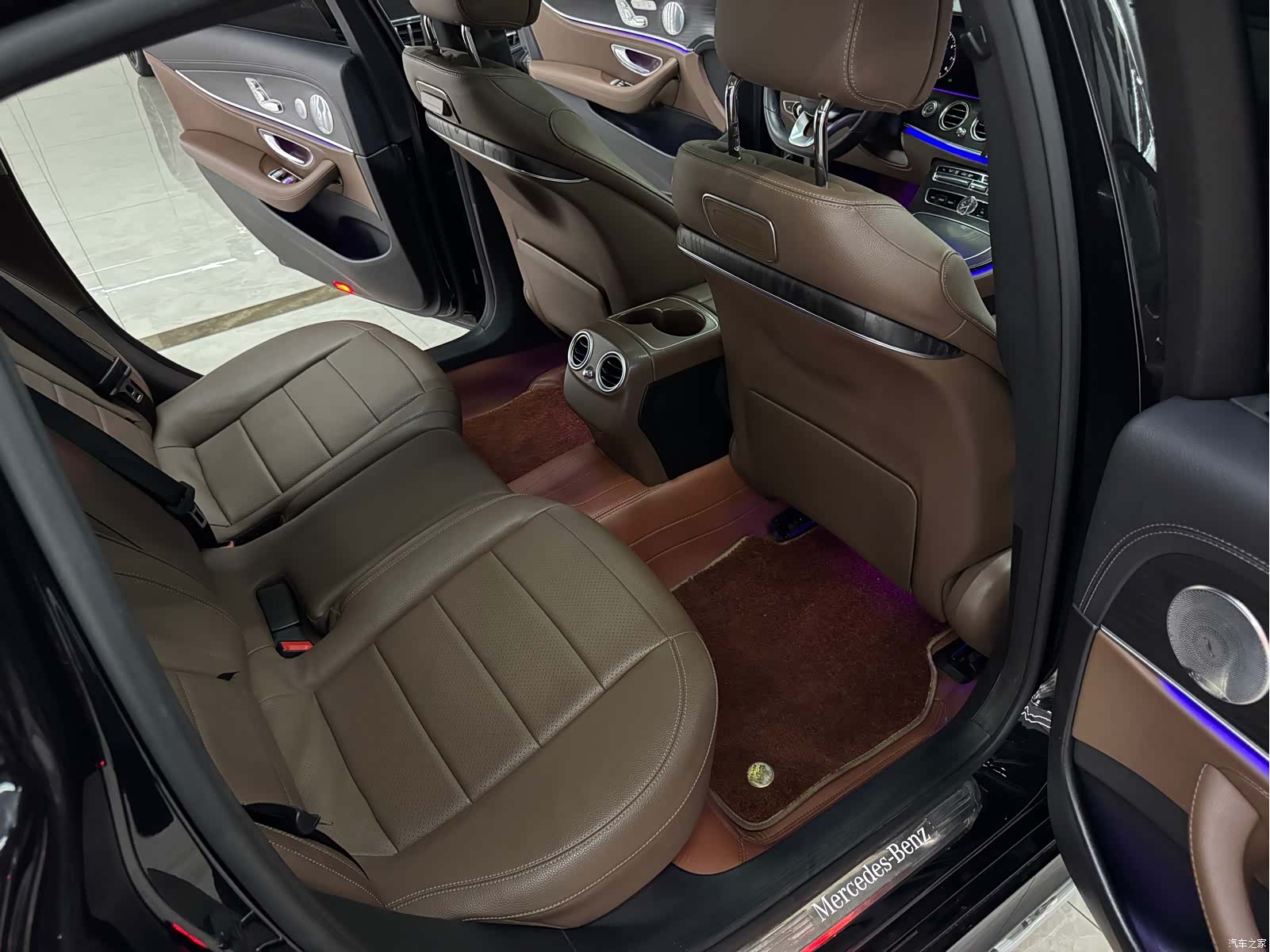Mercedes-Benz E-Class, 2020 16