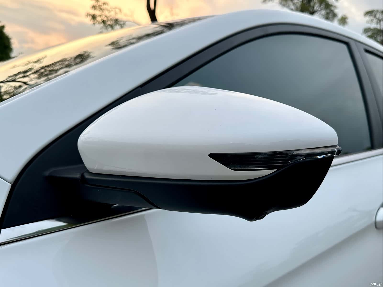 Geely Binray, 2023 17