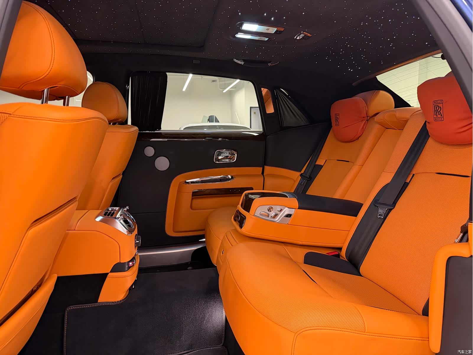 Rolls-Royce Ghost, 2015 10