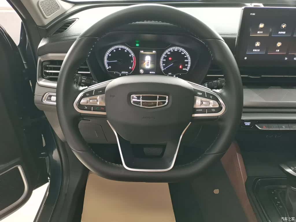 Geely X6, 2022 11