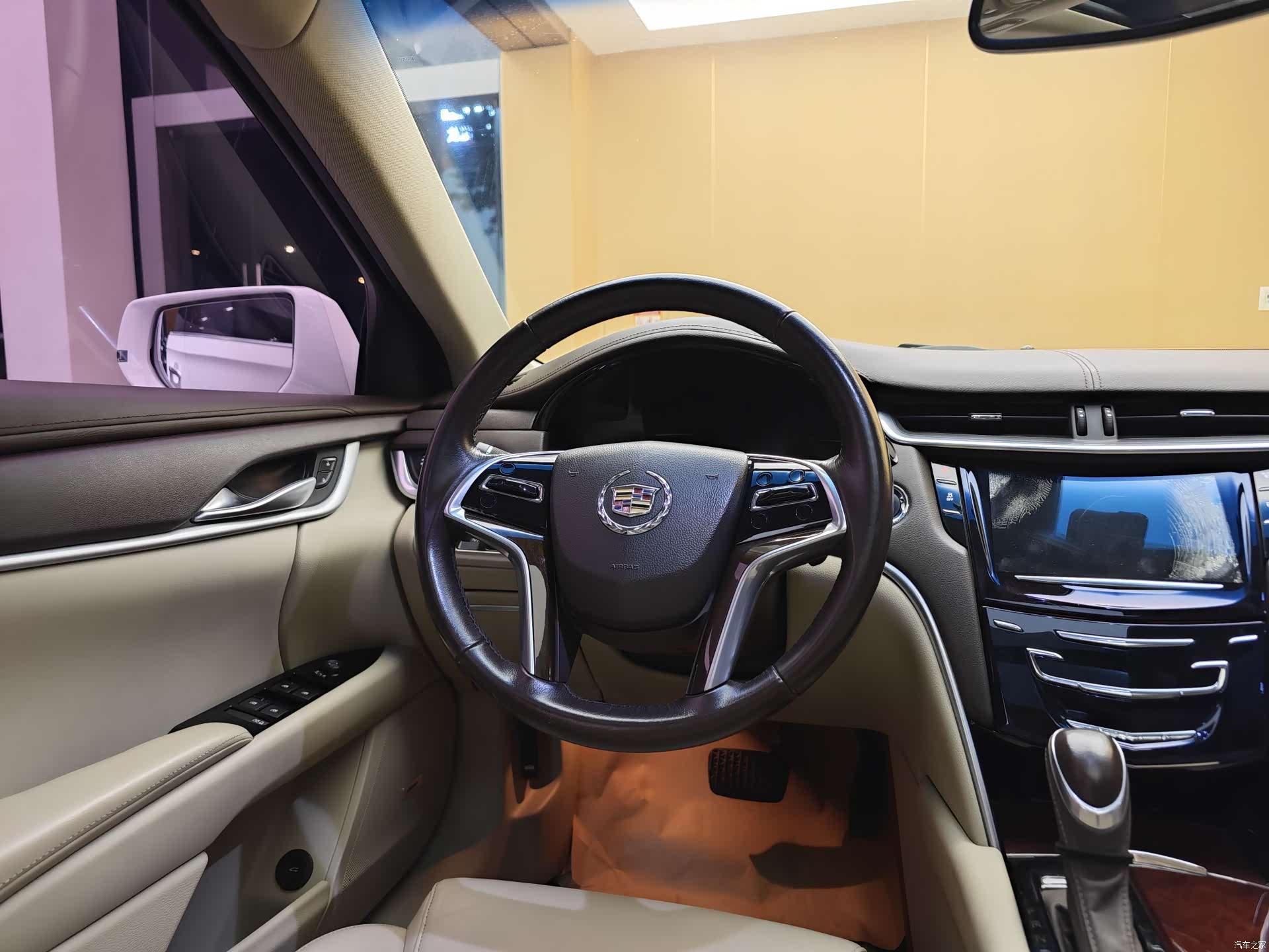 Cadillac XTS, 2015 16