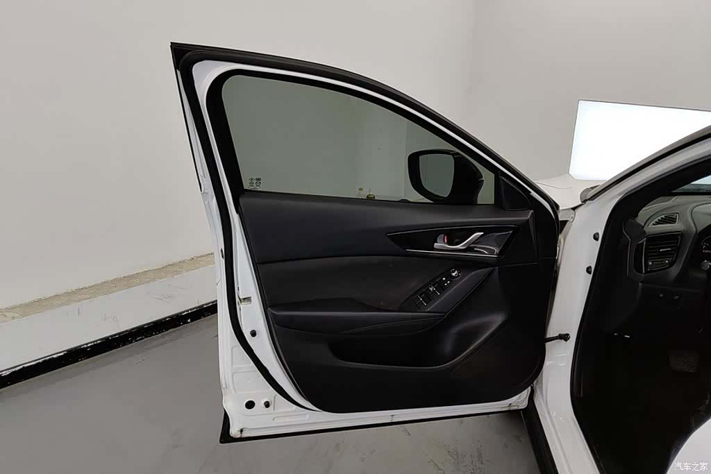 Mazda CX-4, 2020 7