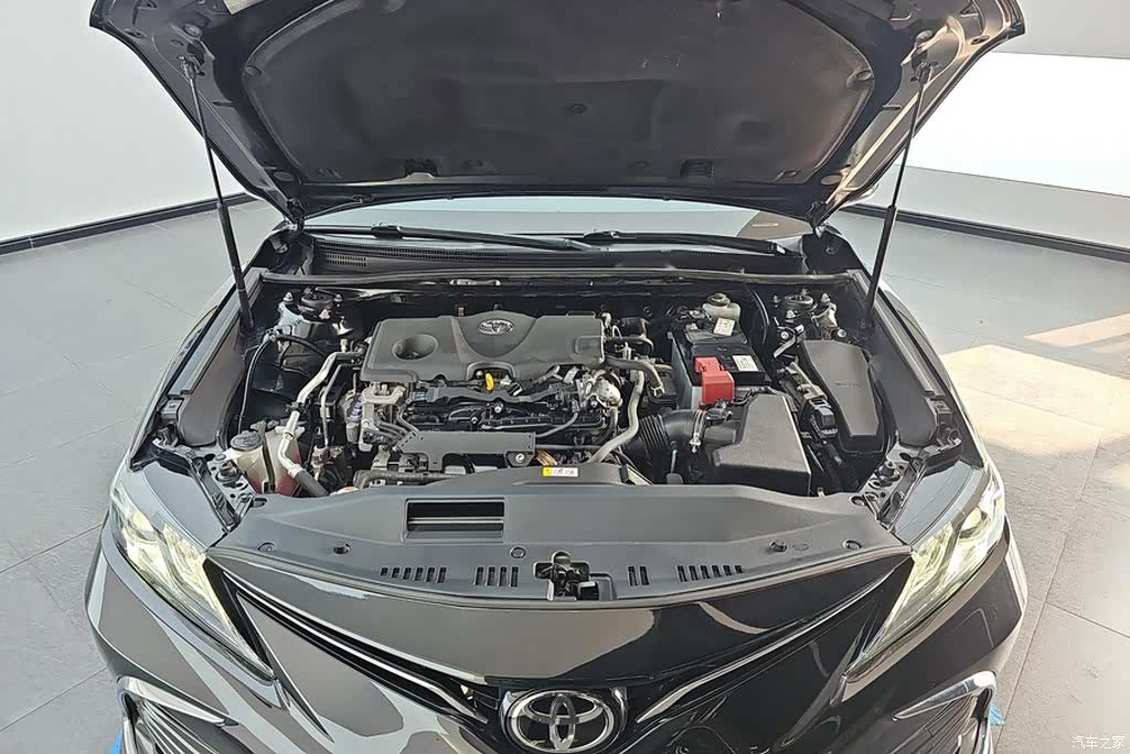 Toyota Camry, 2022 10
