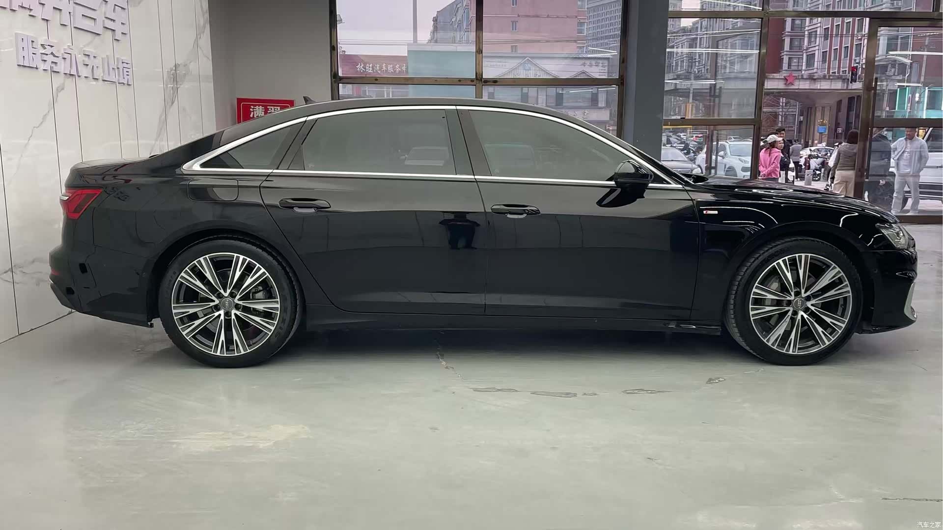 Audi A6L, 2022 4