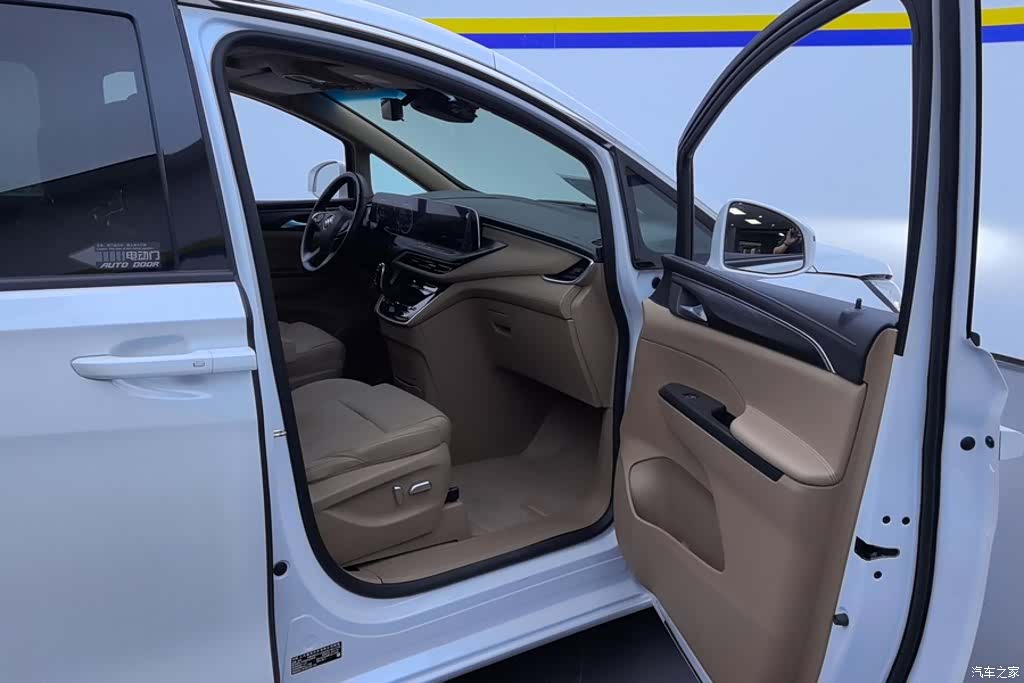 Buick GL8, 2021 8