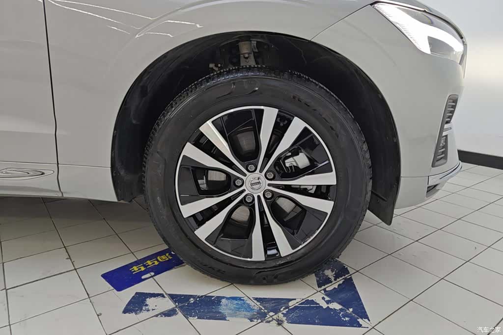 Volvo XC60, 2024 6