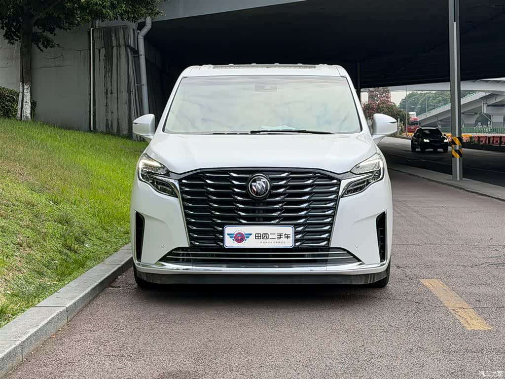 Buick GL8, 2022 2