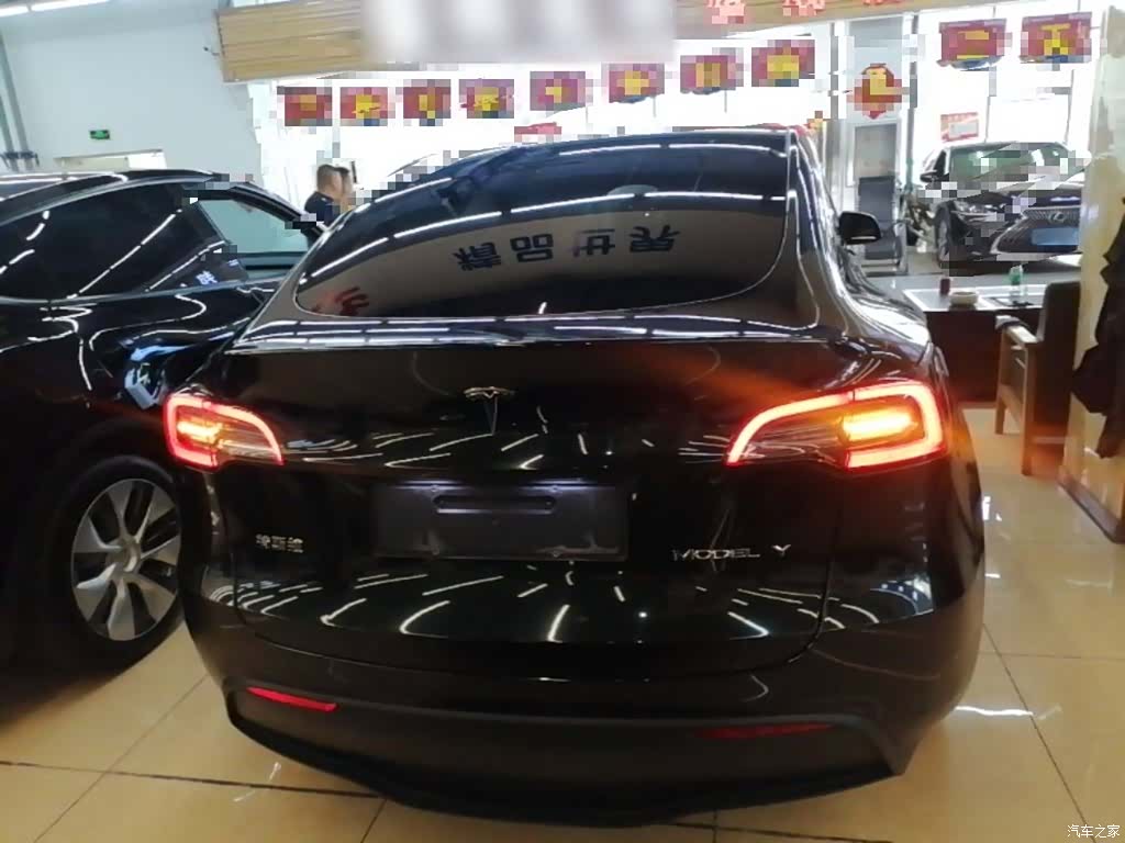 Tesla Model Y, 2022 6