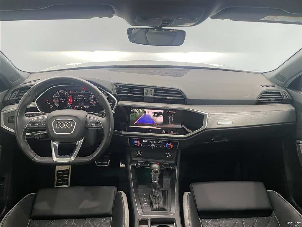 Audi Q3, 2025 10