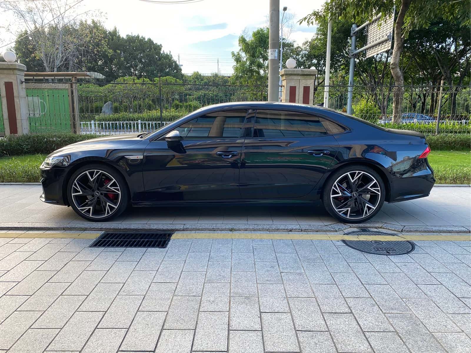 Audi A7L, 2025 4