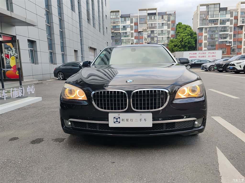 BMW 7 Series, 2011 2