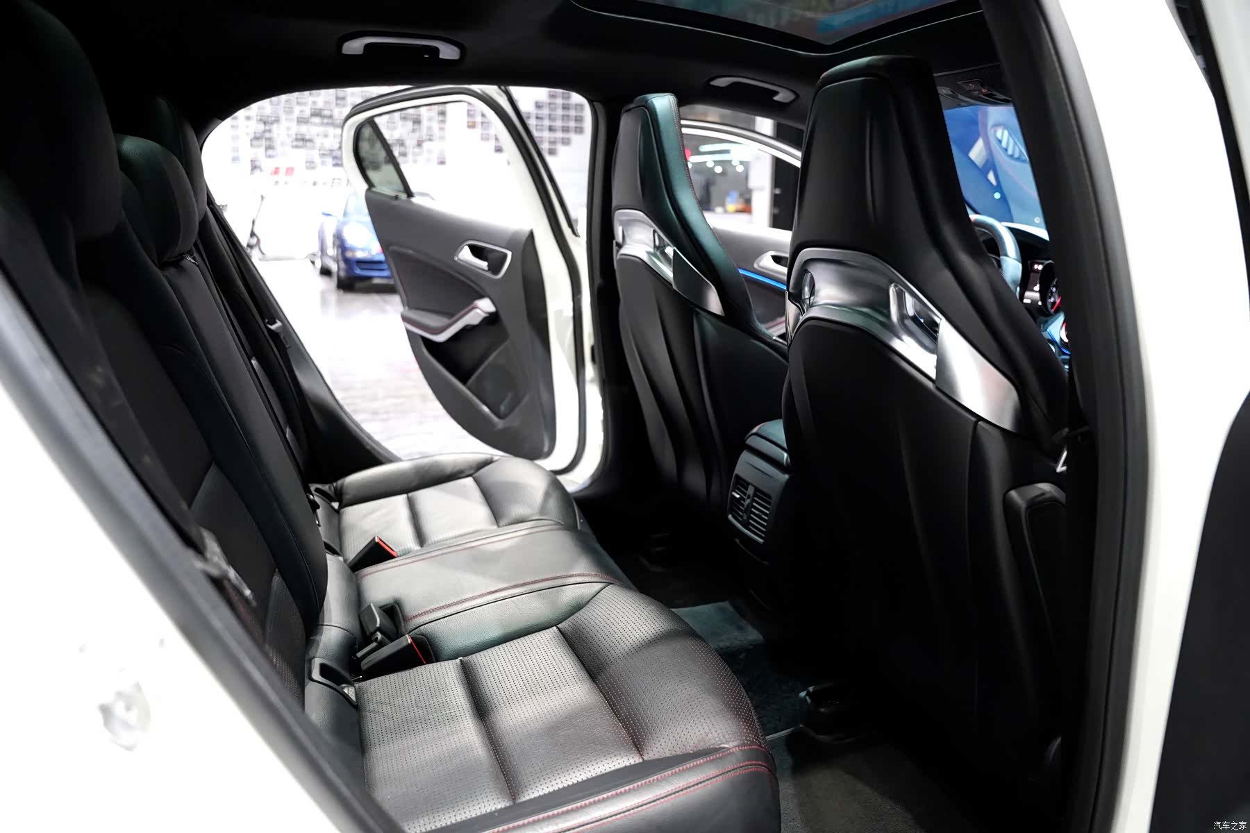 Mercedes-Benz GLA, 2016 11