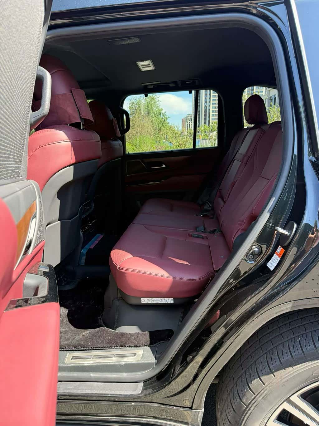 Lexus LX, 2025 8