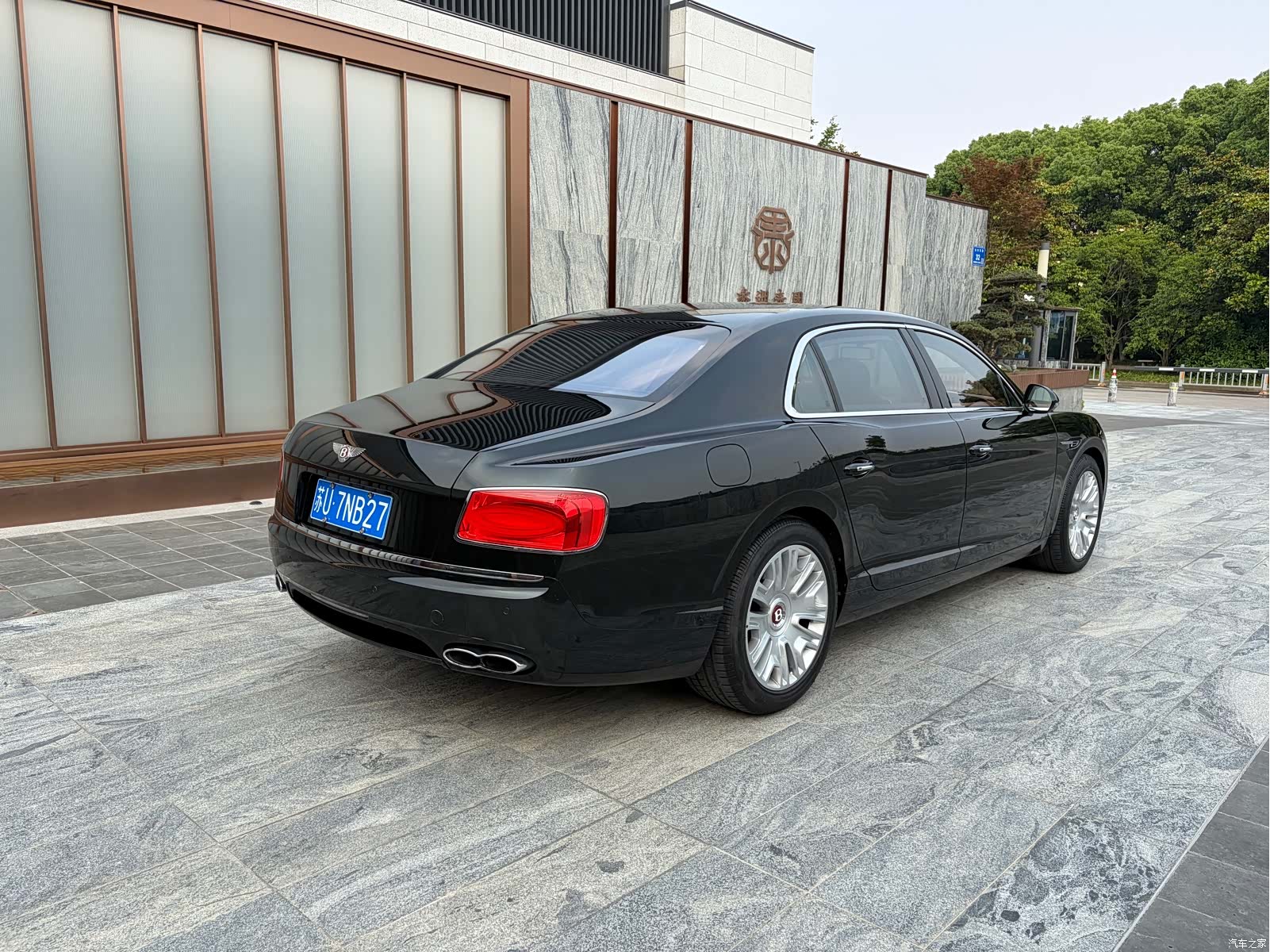Bentley Flying Spur, 2017 6