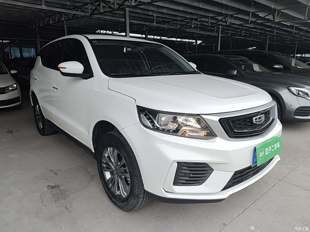 Geely X6, 2020 4