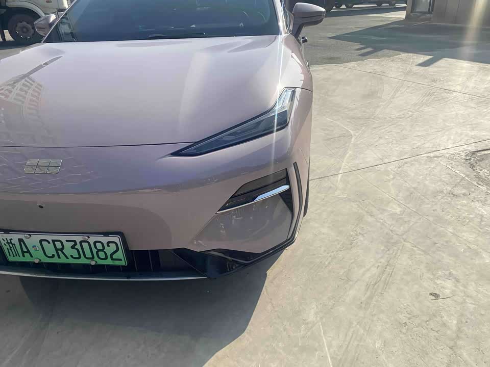 Geely Galaxy Galaxy E8