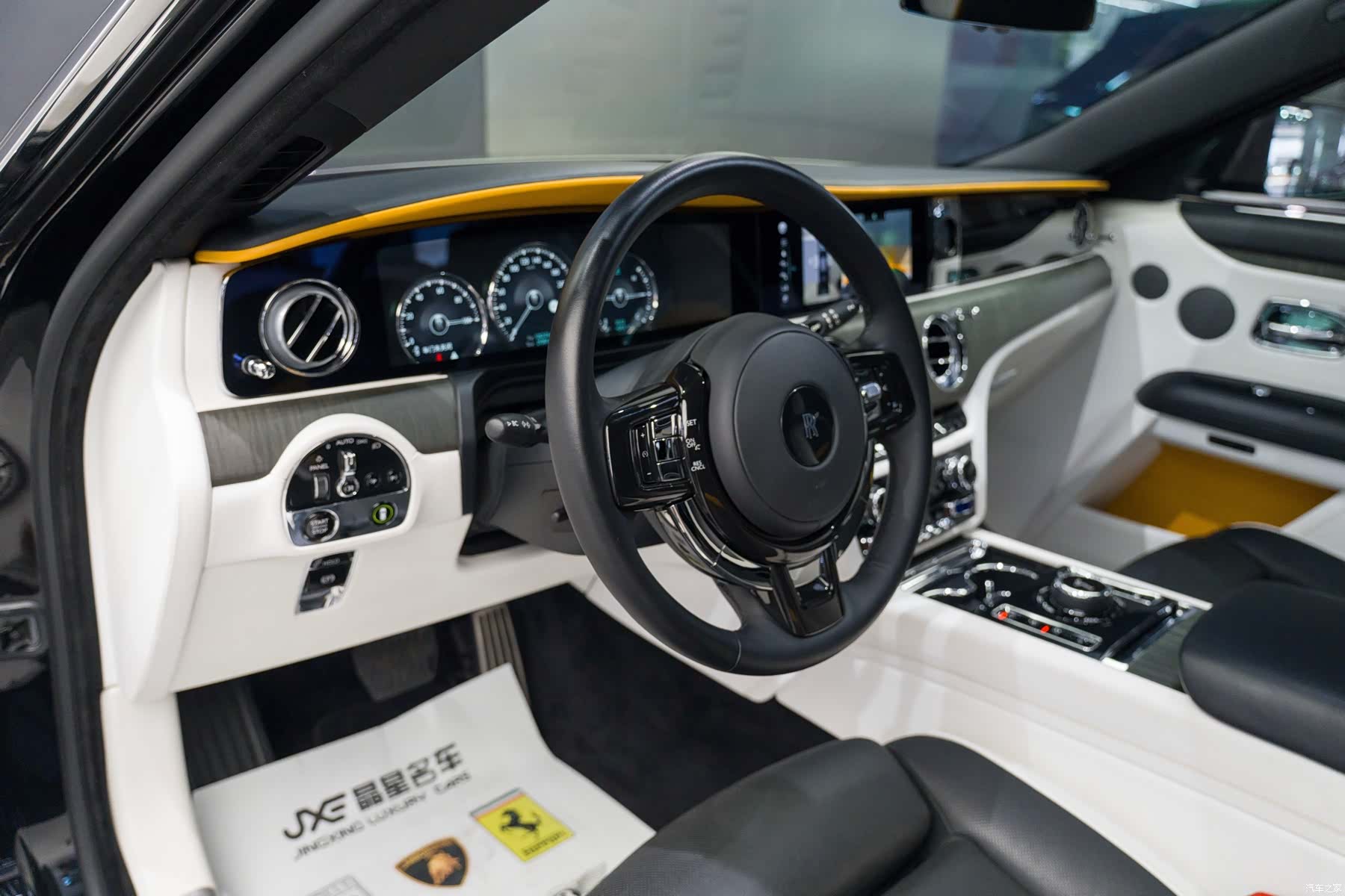 Rolls-Royce Ghost, 2021 4