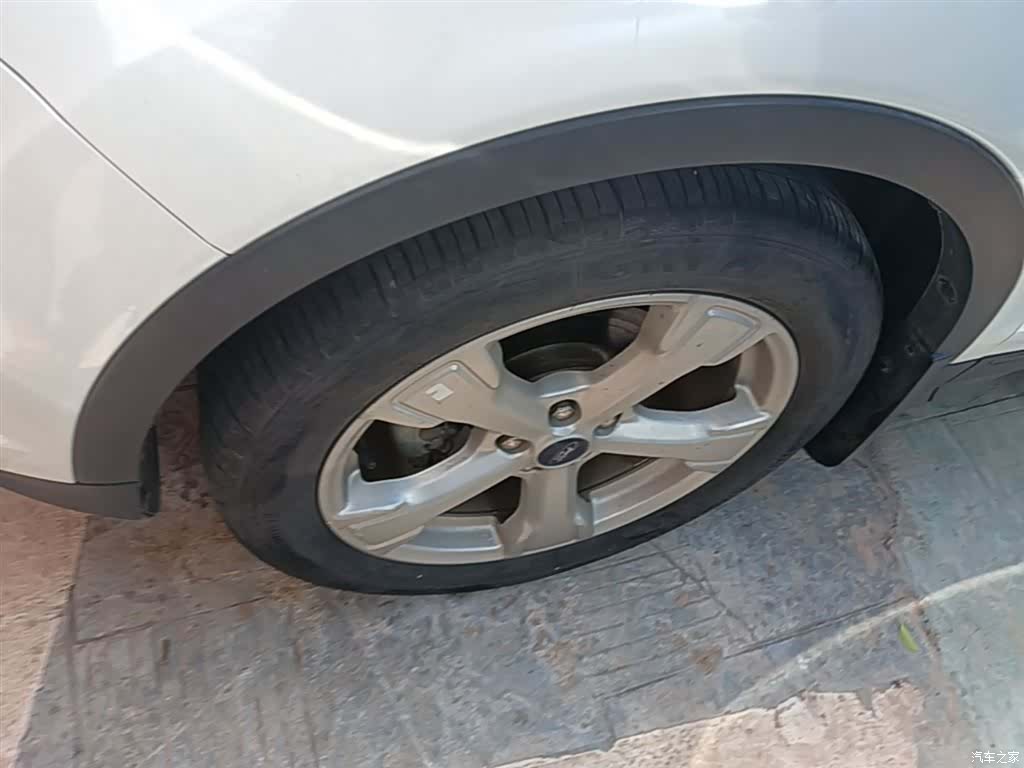 Ford Kuga, 2018 23