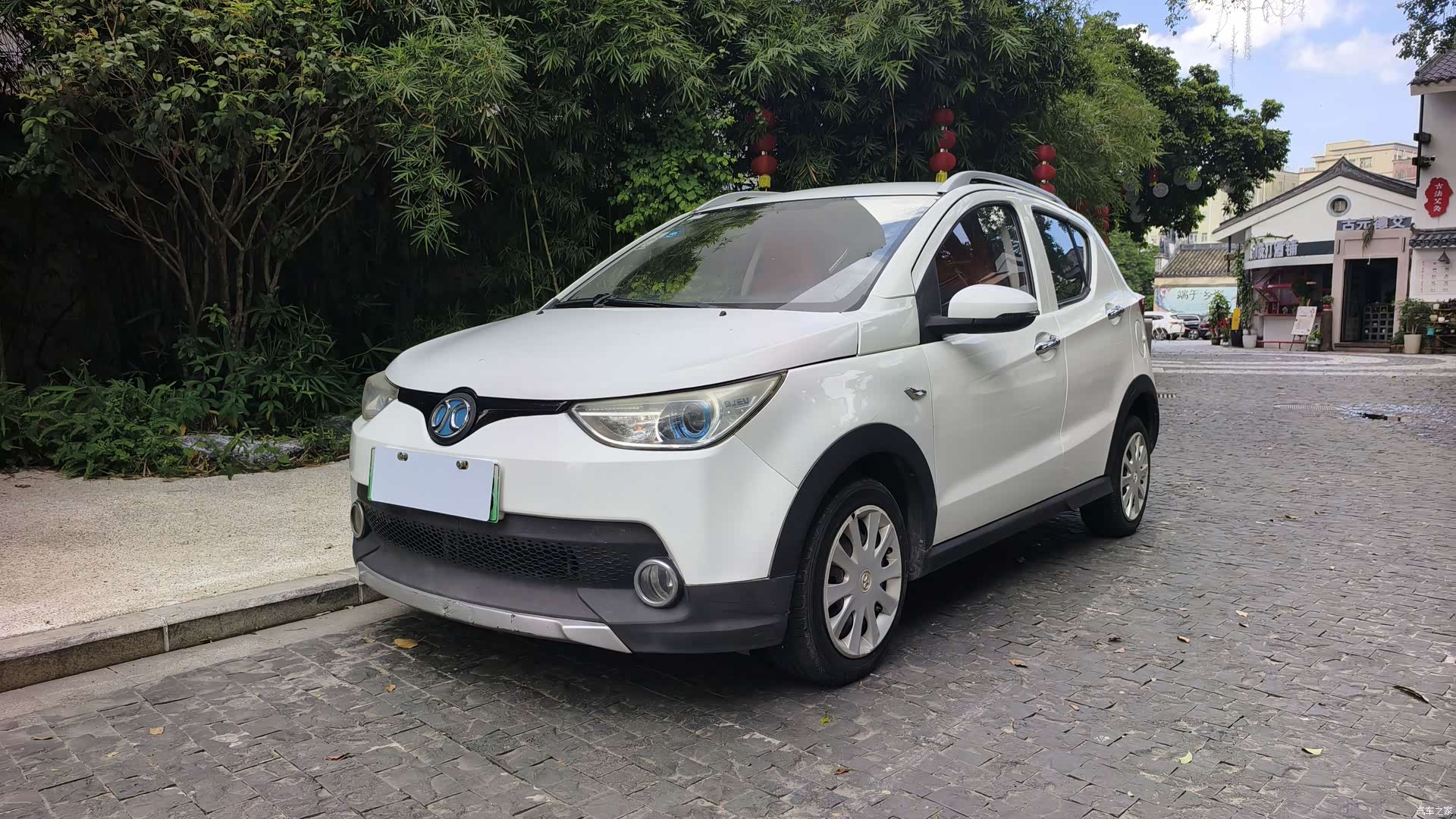BAIC EC200