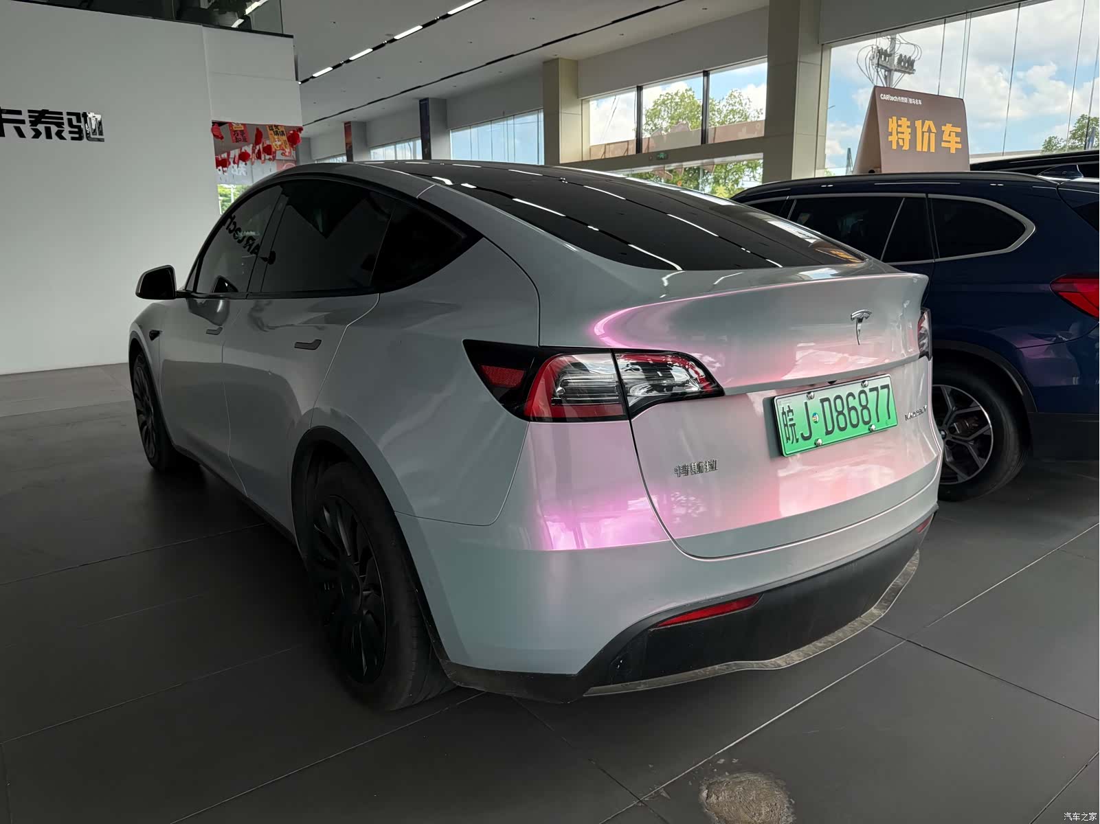 Tesla Model Y, 2022 все фото